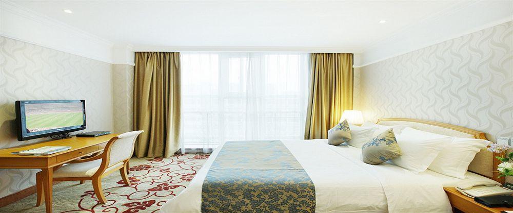 South China Harbour View Hotel Шънджън Екстериор снимка