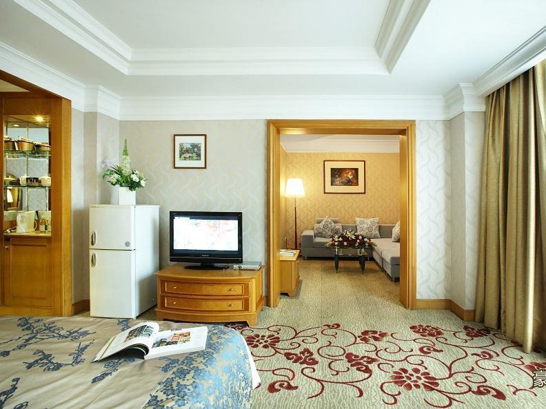 South China Harbour View Hotel Шънджън Екстериор снимка